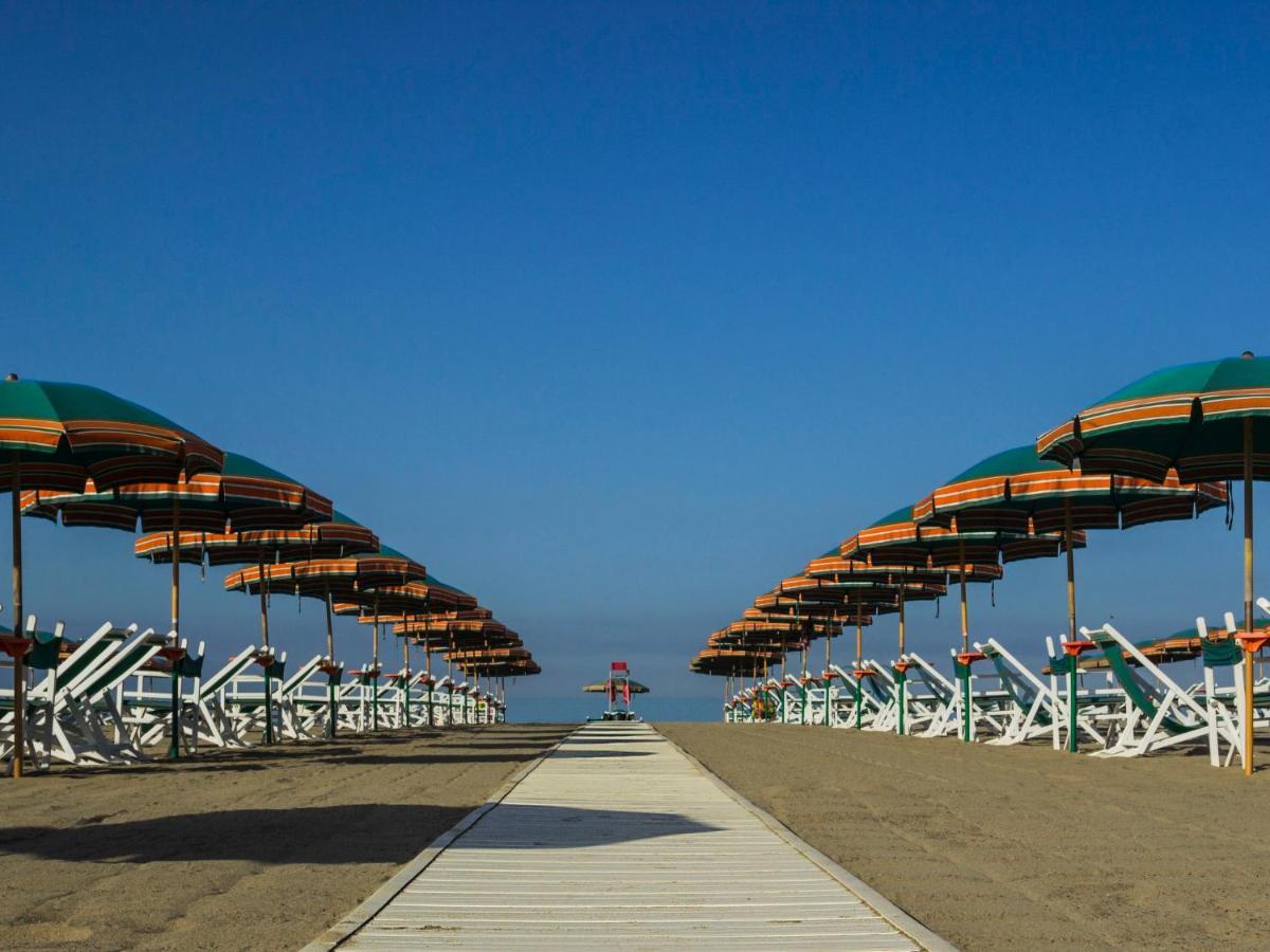 Holiday Home Francesca By Interhome Marina di Pietrasanta Exteriör bild